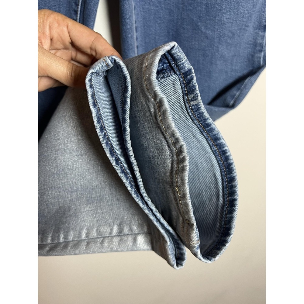 Levis Wedgie Straight Jeans Womens 31 Blue Medium Wash Button Fly Ombre Metallic - Picture 6 of 11